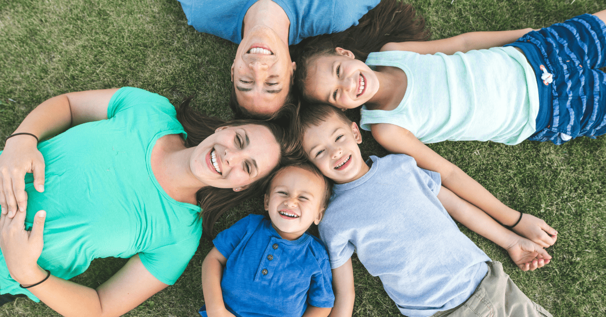 Kids' Outfit Ideas for Family Photos: Picture-Perfect Looks